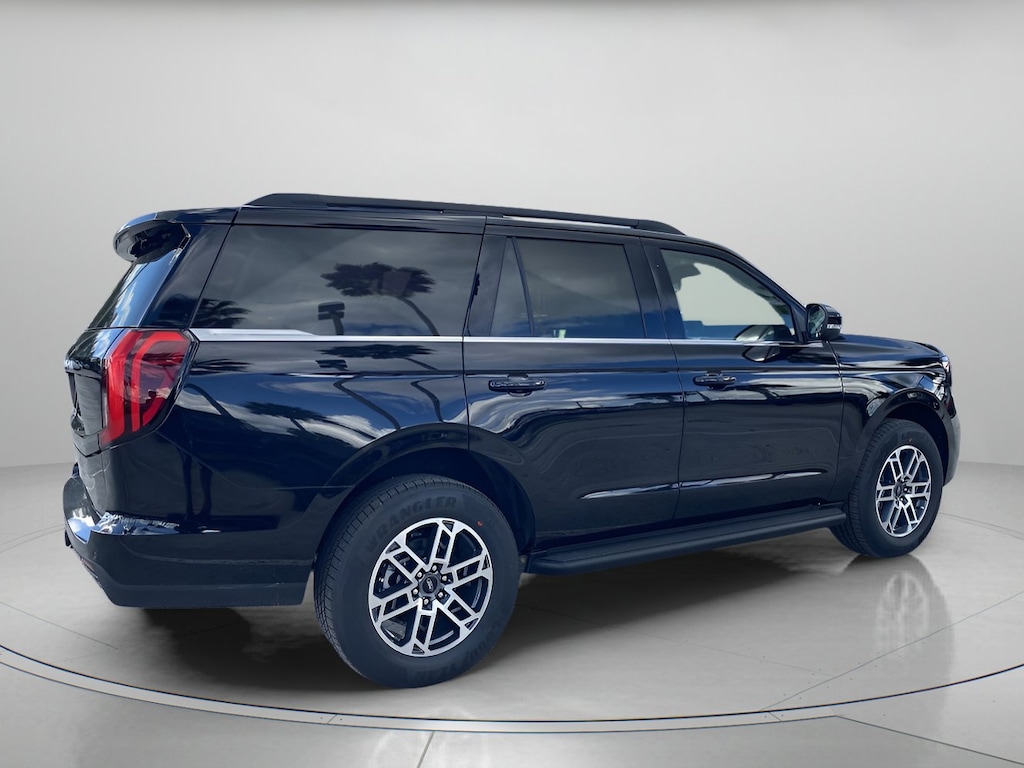 New 2026 Ford Expedition Active Sport Utility