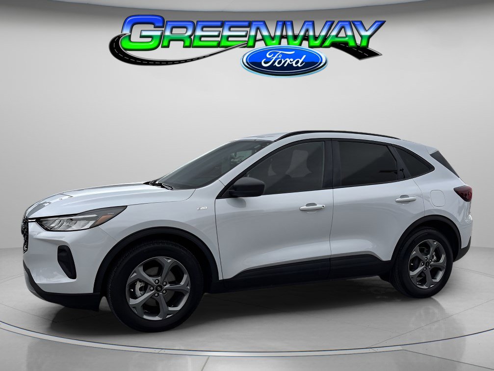 2025 Ford Escape ST-Line's photo