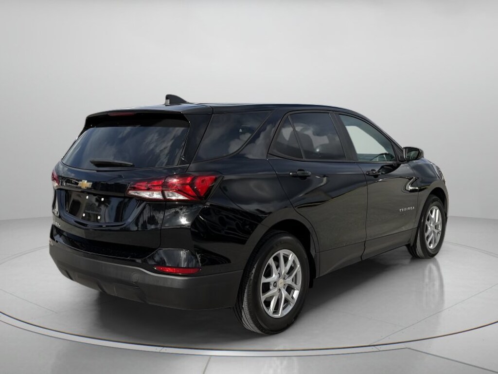 Used 2023 Chevrolet Equinox LS Sport Utility