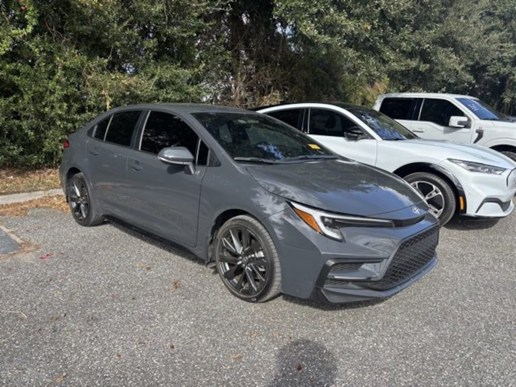 Used 2025 Toyota Corolla SE 4dr Car