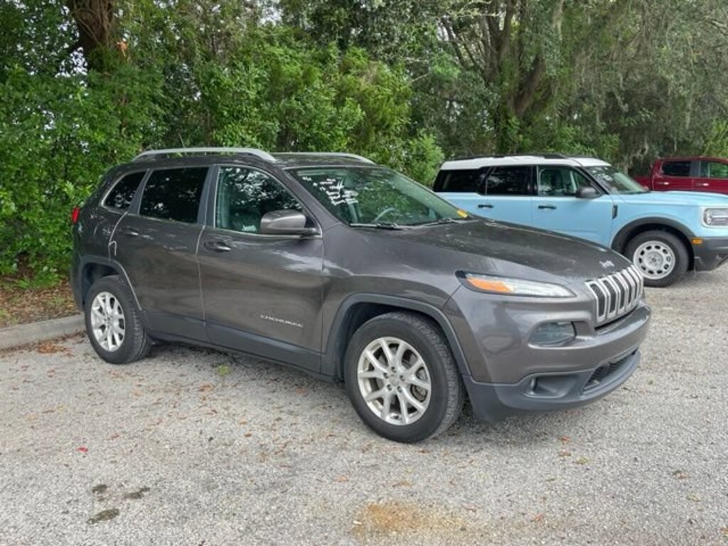 Used 2018 Jeep Cherokee Latitude Plus Sport Utility