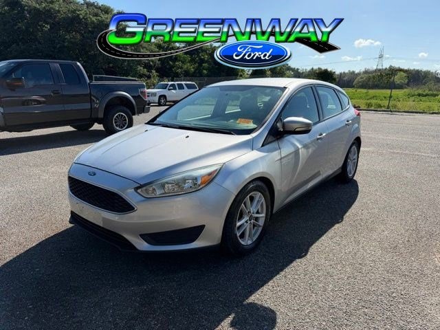 2015 Ford Focus 5 Door Hatch SE's photo