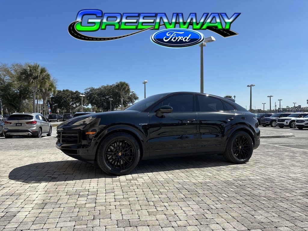 Used 2025 Porsche Cayenne Sport Utility