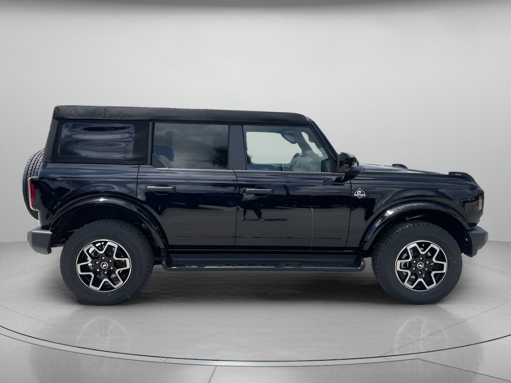 New 2026 Ford Bronco Outer Banks Convertible