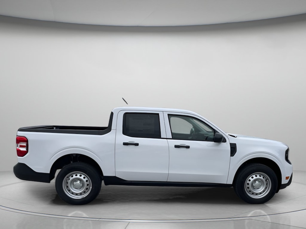 New 2026 Ford Maverick XL Crew Cab Pickup