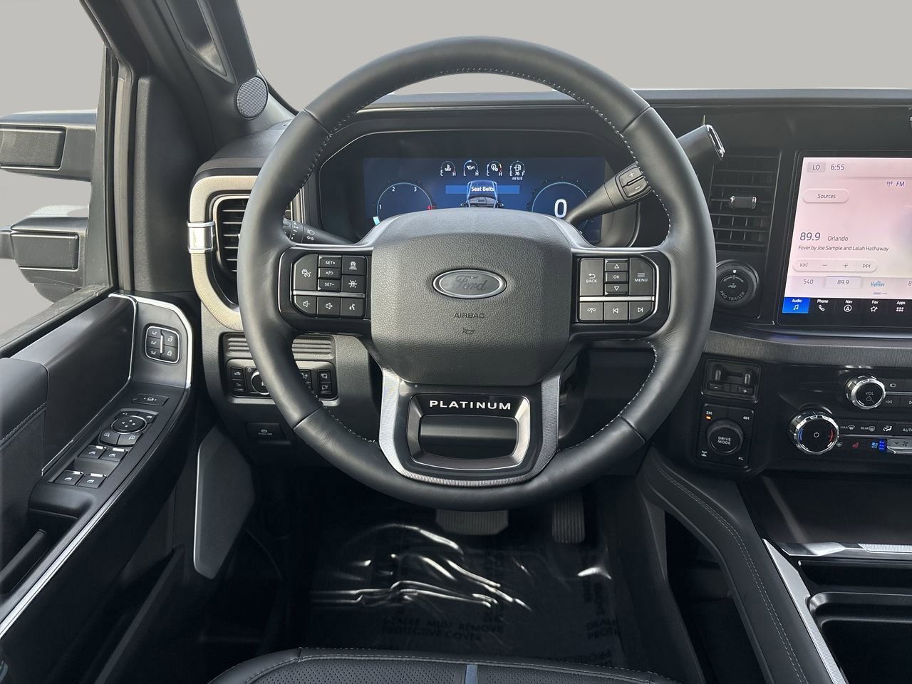 2026 Ford F-250 Super Duty Platinum - Photo 14