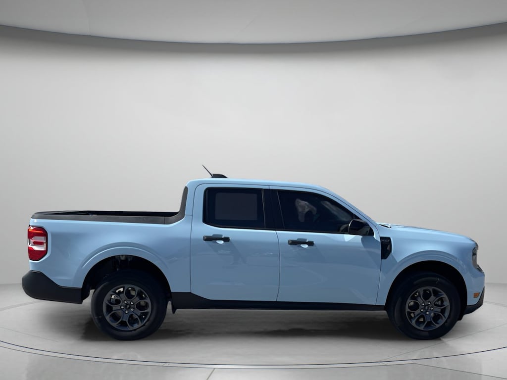 New 2026 Ford Maverick XLT Crew Cab Pickup