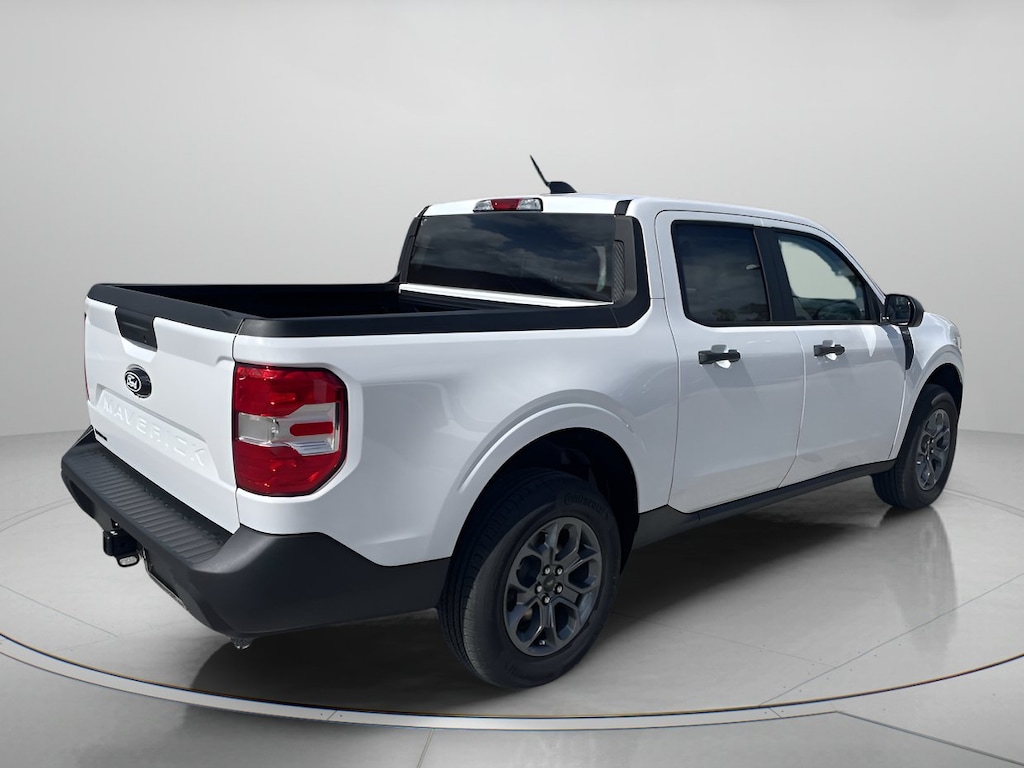 New 2026 Ford Maverick XLT Crew Cab Pickup