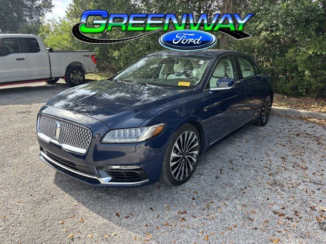 2017 Lincoln Continental Black Label's photo