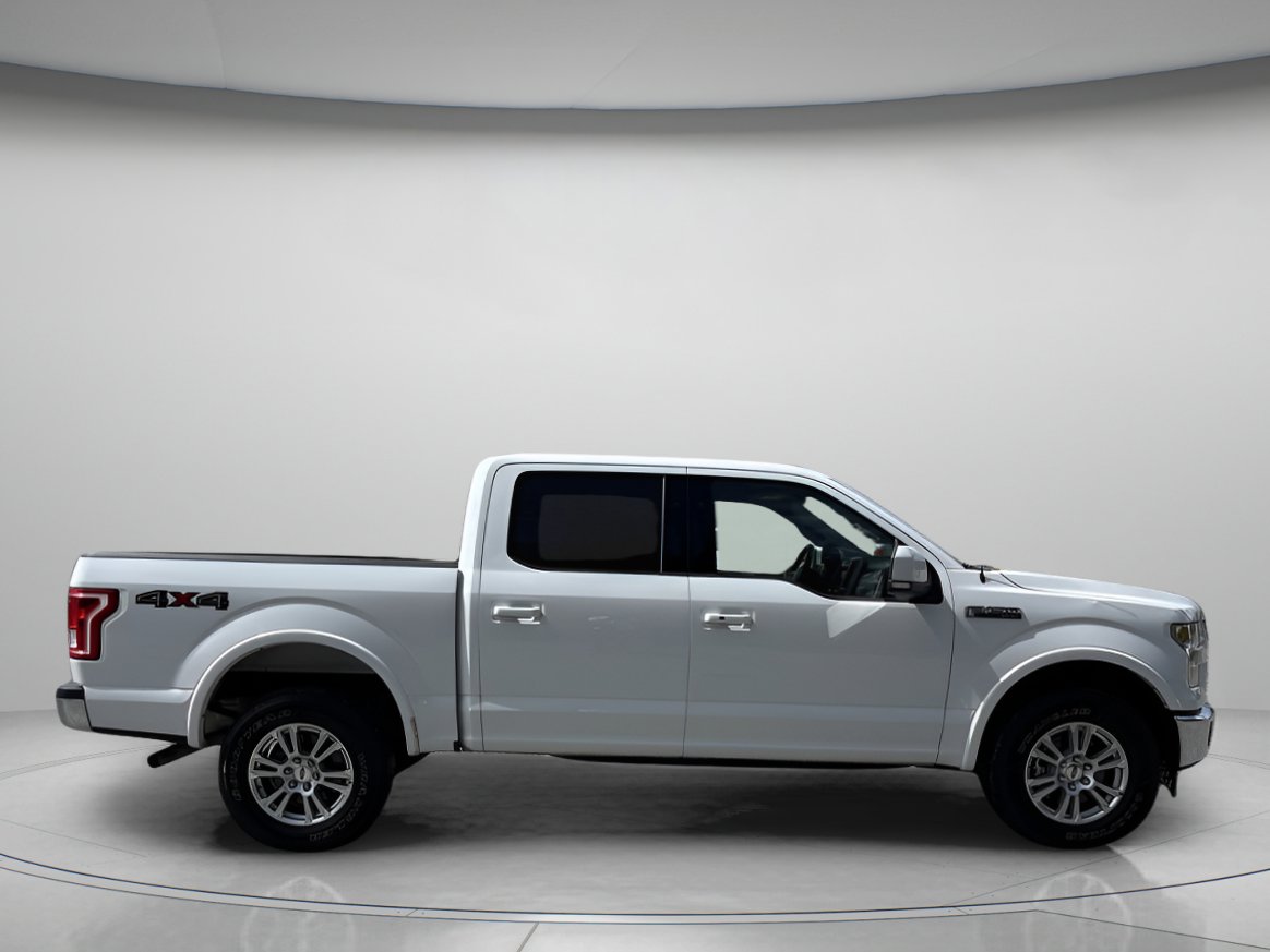 2017 Ford F-150 Lariat photo 2