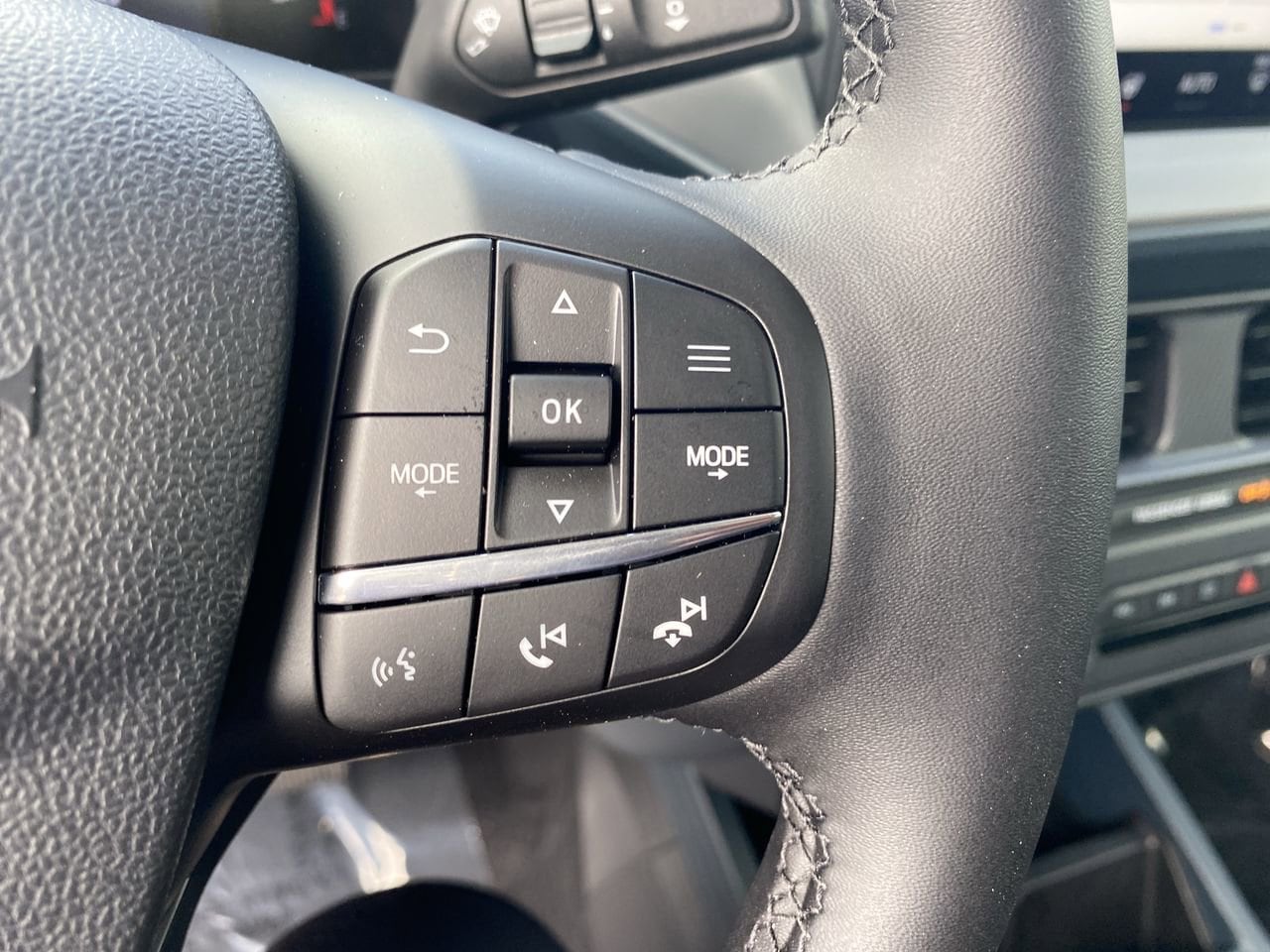 2025 Ford Maverick XLT - Photo 30