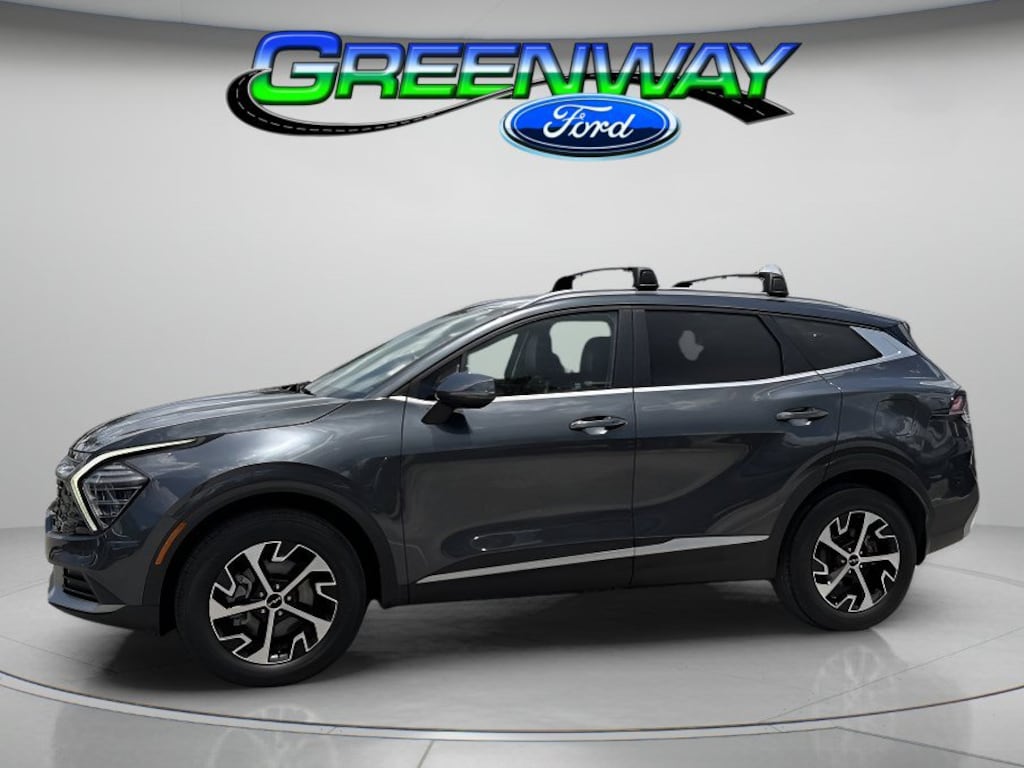Used 2024 Kia Sportage EX Sport Utility