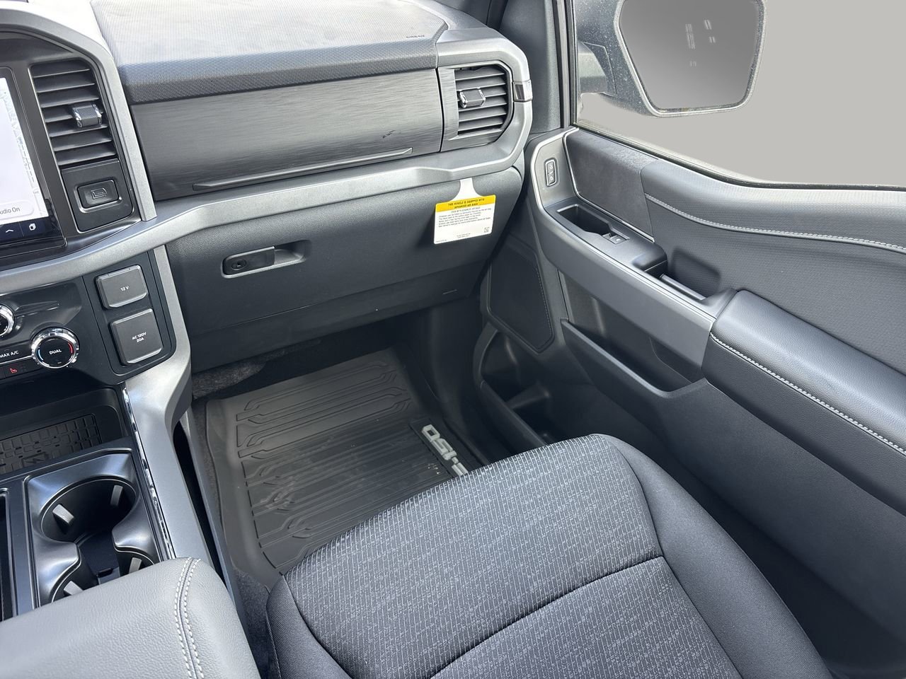 2026 Ford F-150 XLT - Photo 17