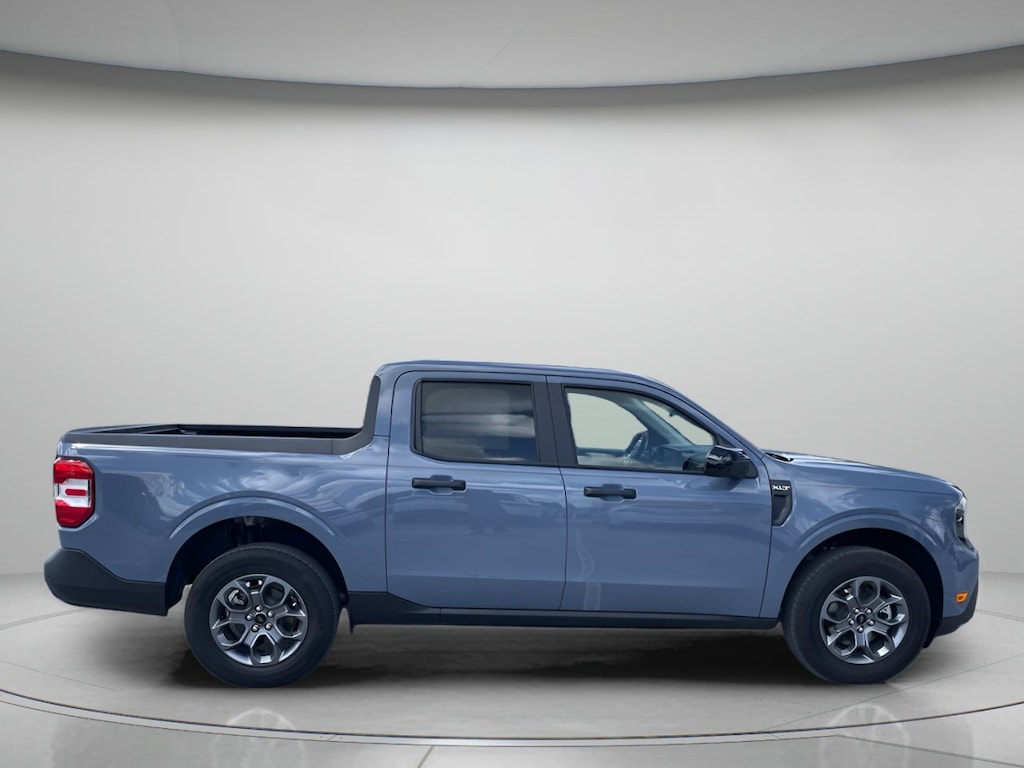 New 2026 Ford Maverick XLT Crew Cab Pickup