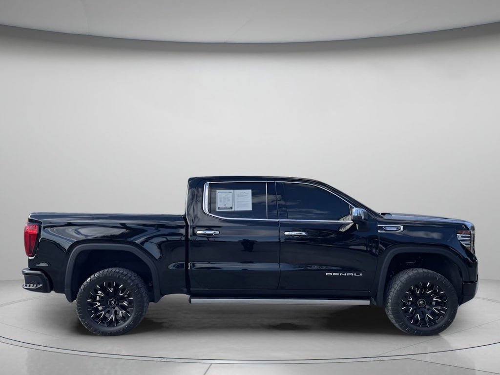 Used 2022 GMC Sierra 1500 Denali Crew Cab Pickup