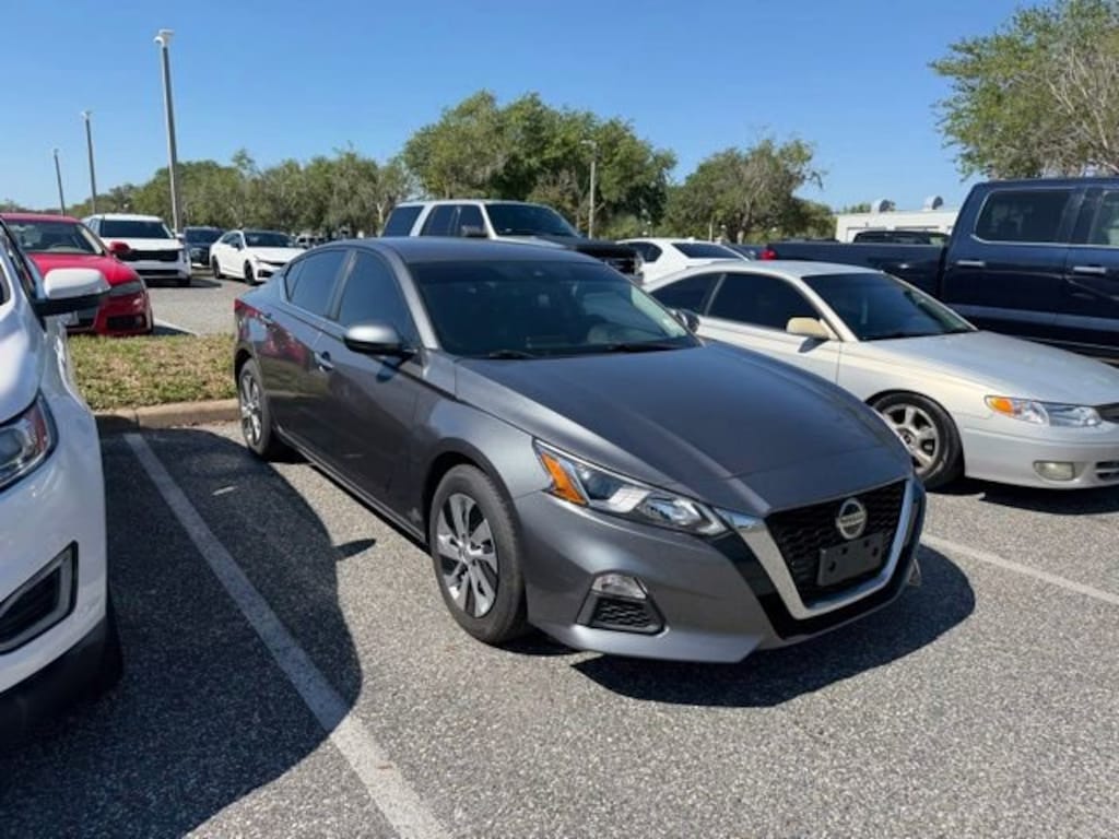 Used 2021 Nissan Altima 2.5 S 4dr Car