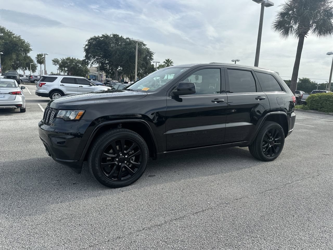 Used 2021 Jeep Grand Cherokee Laredo X with VIN 1C4RJFAGXMC587783 for sale in Orlando, FL