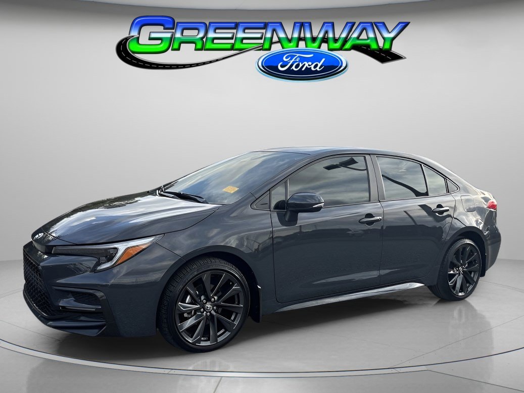 2025 Toyota Corolla SE's photo