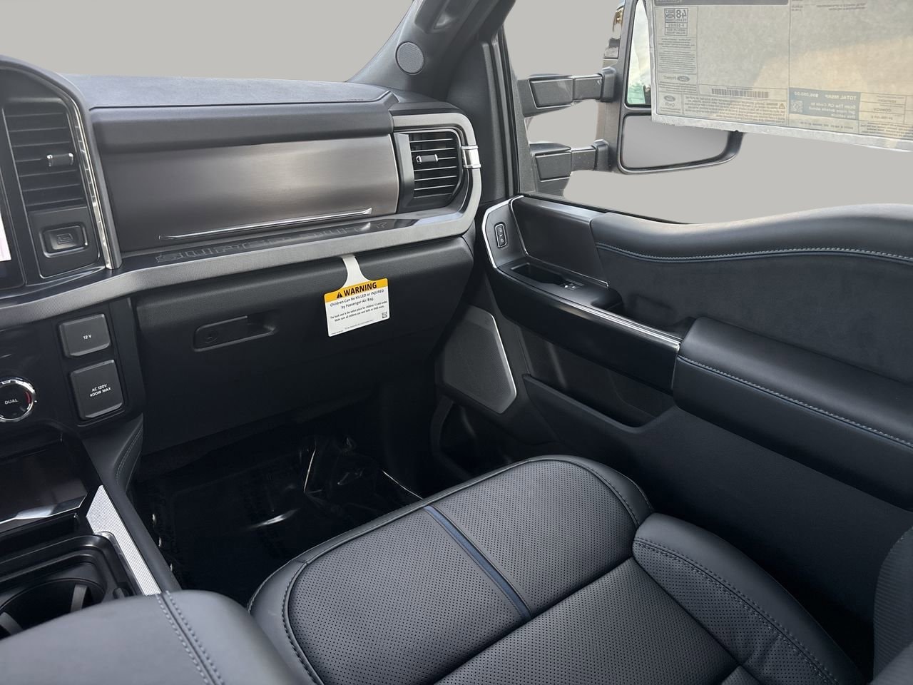 2026 Ford F-250 Super Duty Platinum - Photo 16