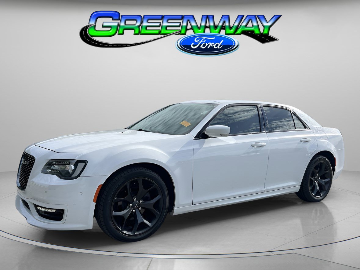 2020 Chrysler 300