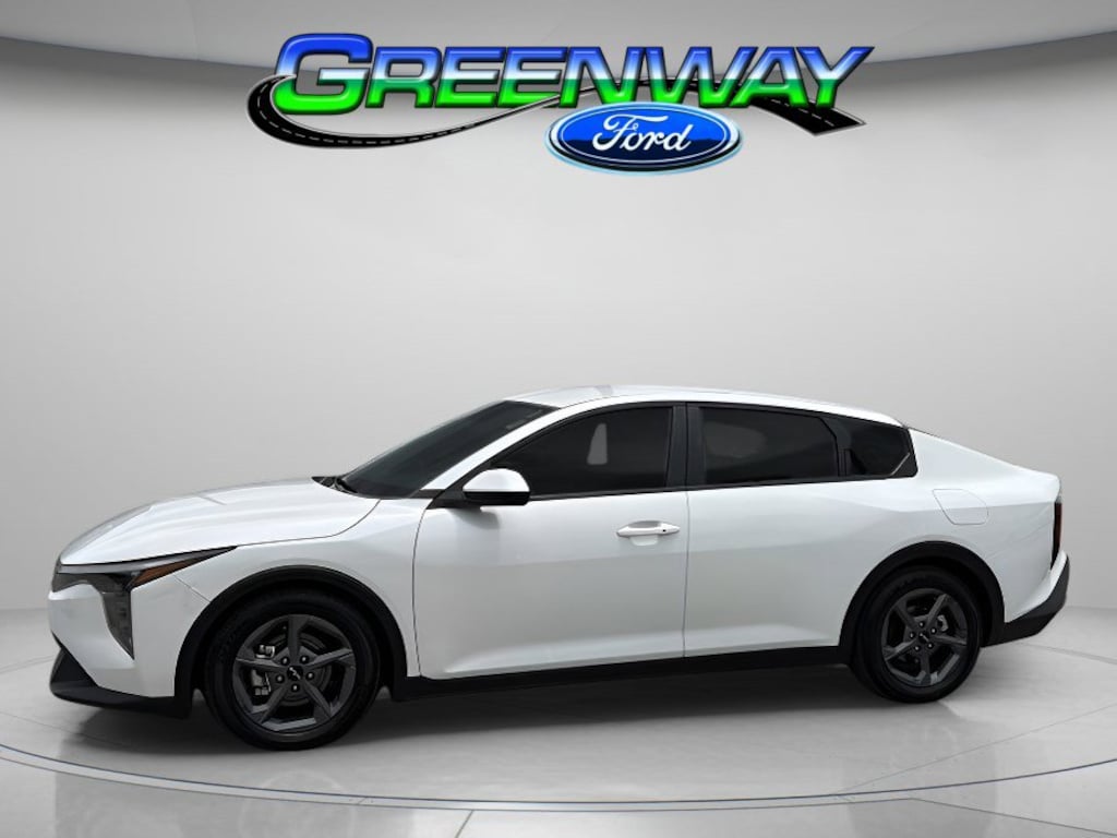 Used 2025 Kia K4 LXS 4dr Car