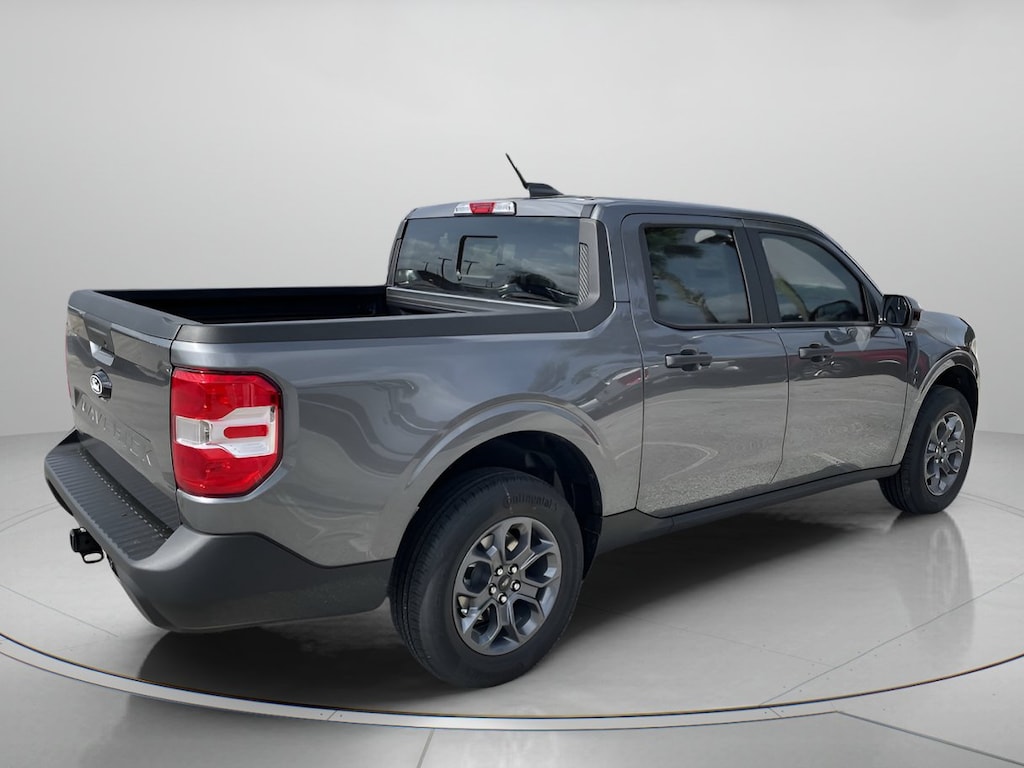 New 2026 Ford Maverick XLT Crew Cab Pickup
