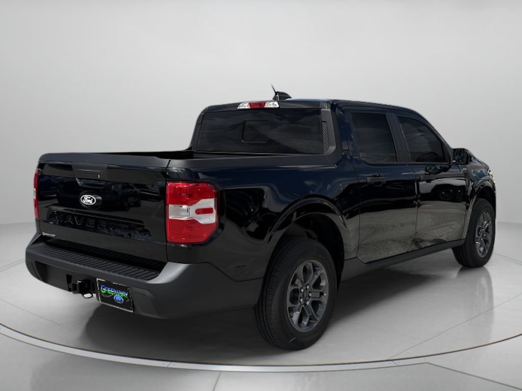 New 2026 Ford Maverick XLT Crew Cab Pickup