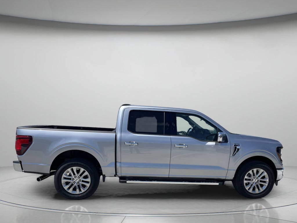 New 2026 Ford F-150 XLT Crew Cab Pickup