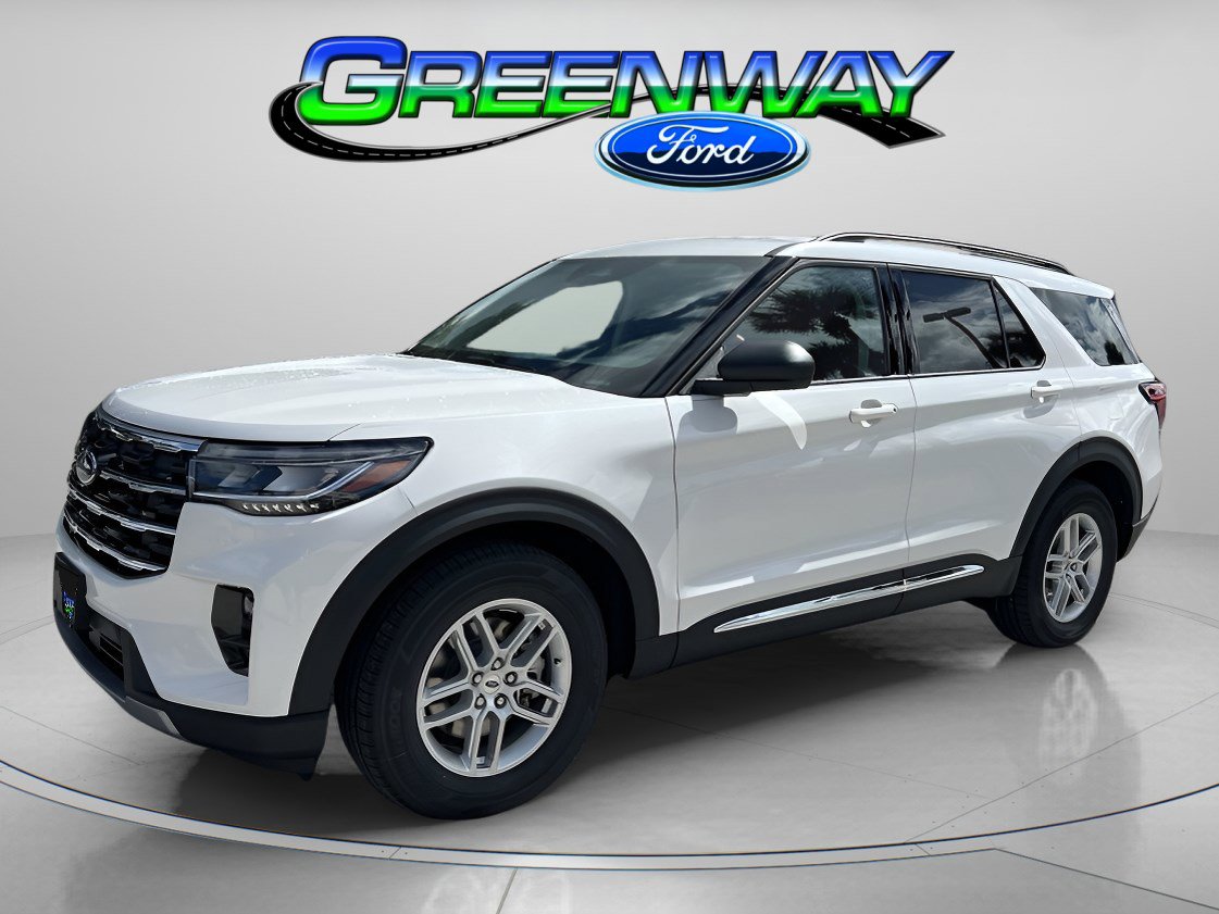 2025 Ford Explorer Active's photo