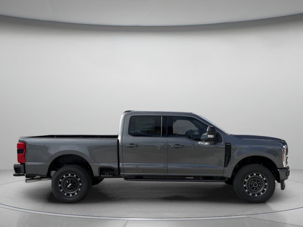 New 2027 Ford Super Duty F-250 SRW XLT Crew Cab Pickup