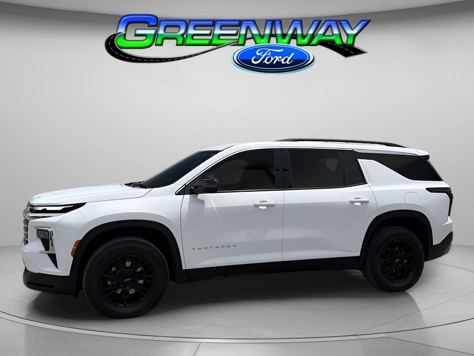 2025 Chevrolet Traverse FWD LT's photo