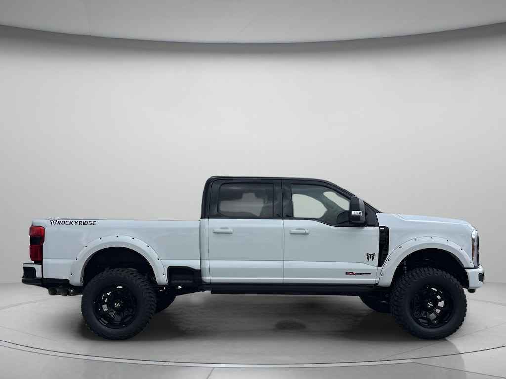 New 2025 Ford Super Duty F-250 SRW Rocky Ridge Lift Crew Cab Pickup