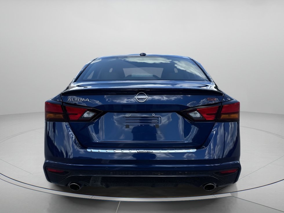 2023 Nissan Altima 2.5 SR photo 4