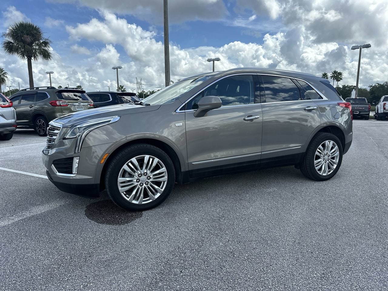 Used 2018 Cadillac XT5 Premium Luxury with VIN 1GYKNFRS6JZ234541 for sale in Orlando, FL