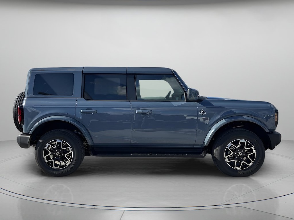 New 2025 Ford Bronco Outer Banks Convertible