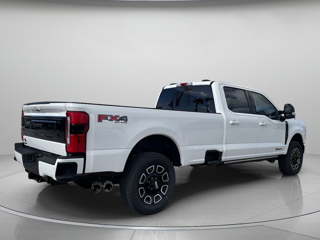 New 2026 Ford Super Duty F-350 SRW Platinum Crew Cab Pickup