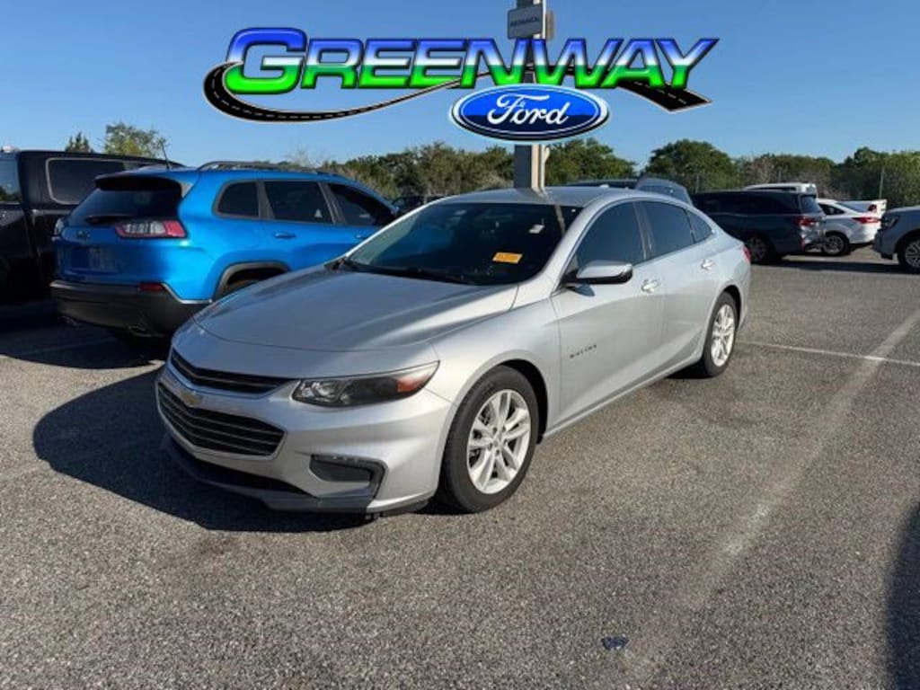 Used 2017 Chevrolet Malibu LT 4dr Car