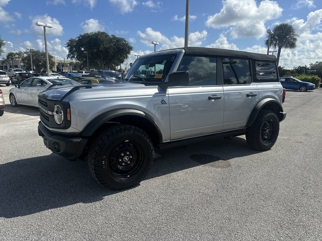 Used 2023 Ford Bronco 4-Door Black Diamond with VIN 1FMEE5DH3PLB82009 for sale in Orlando, FL