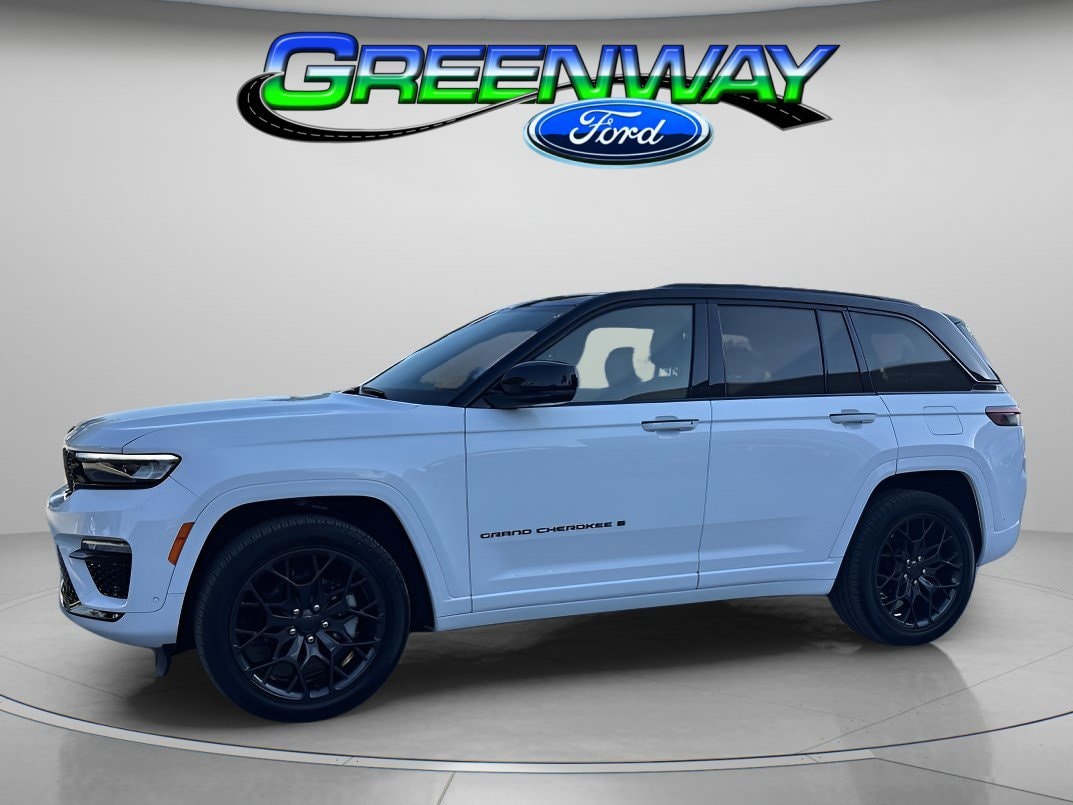 2025 Jeep Grand Cherokee Summit Reserve's photo