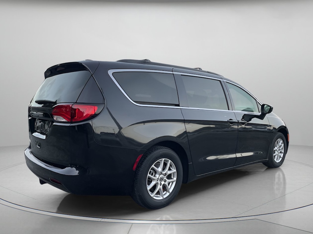 Used 2024 Chrysler Voyager LX Mini-van, Passenger