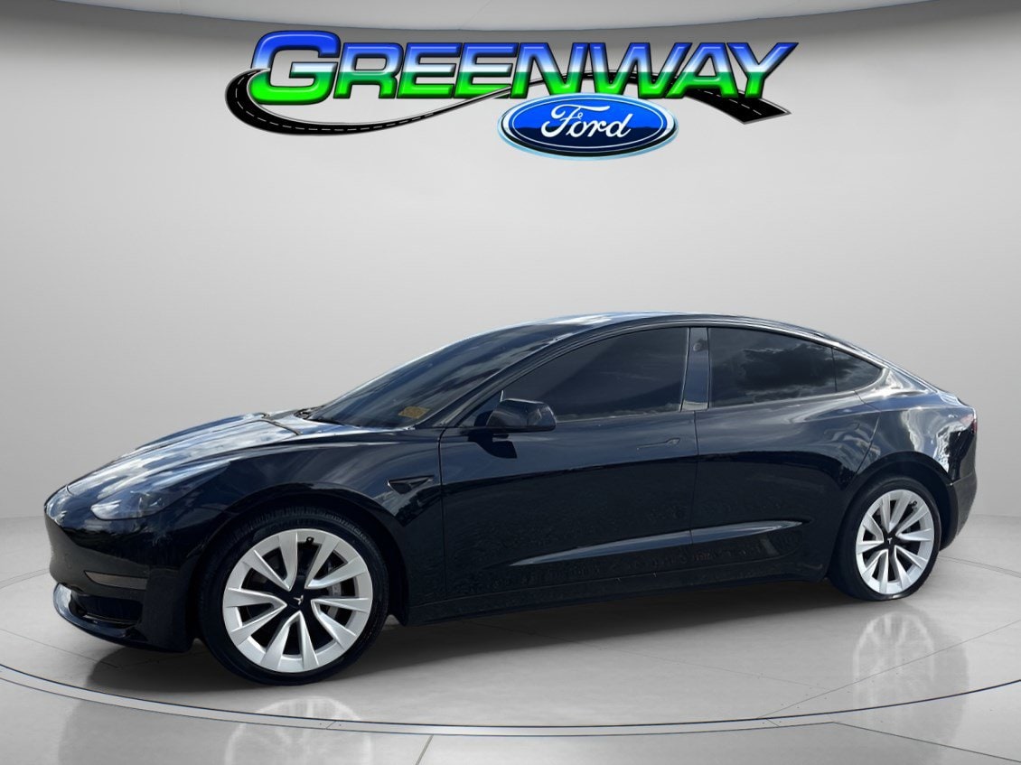 2023 Tesla Model 3 Base's photo