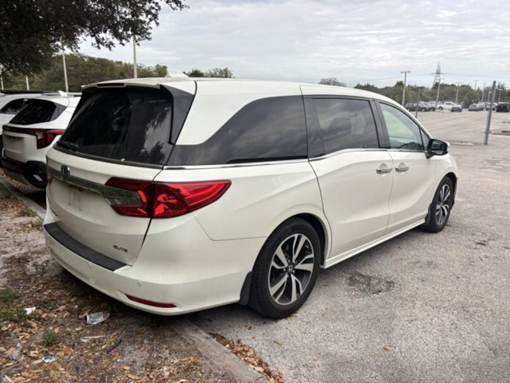 Used 2019 Honda Odyssey Elite Mini-van, Passenger