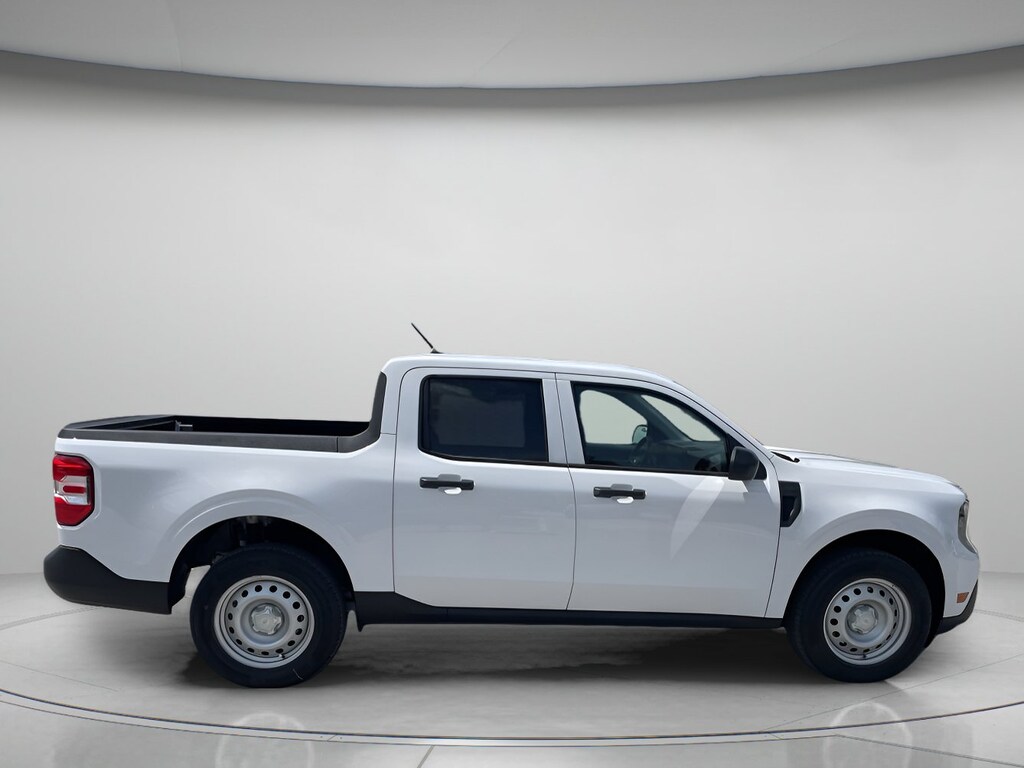 New 2026 Ford Maverick XL Crew Cab Pickup
