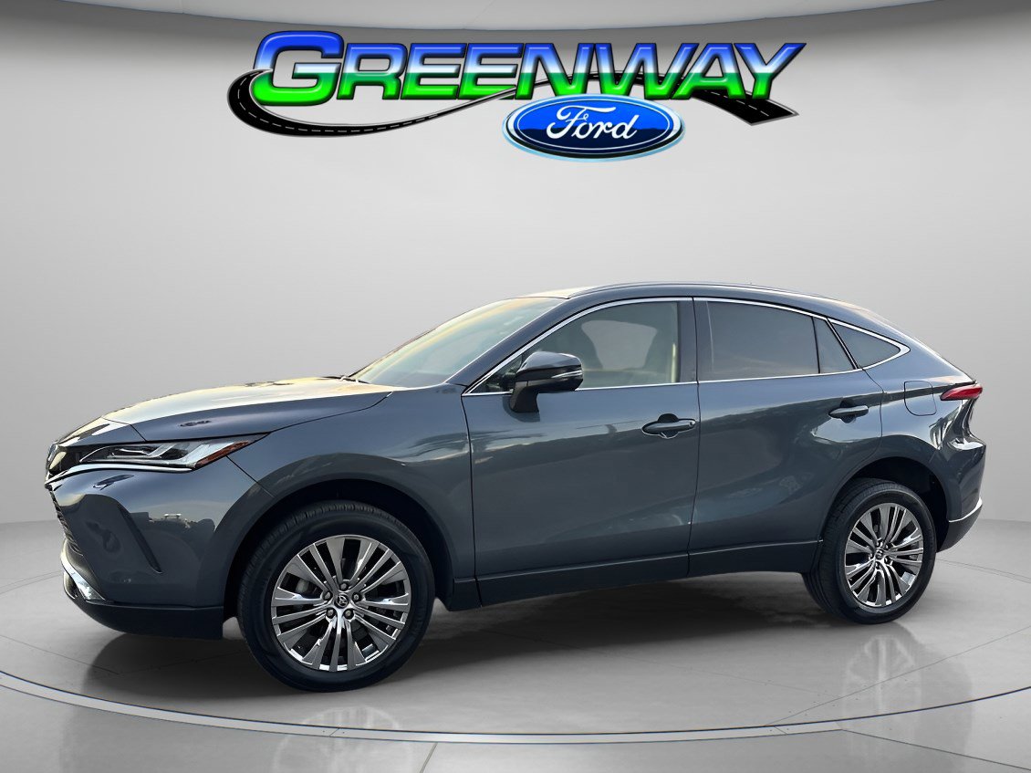 2022 Toyota Venza XLE