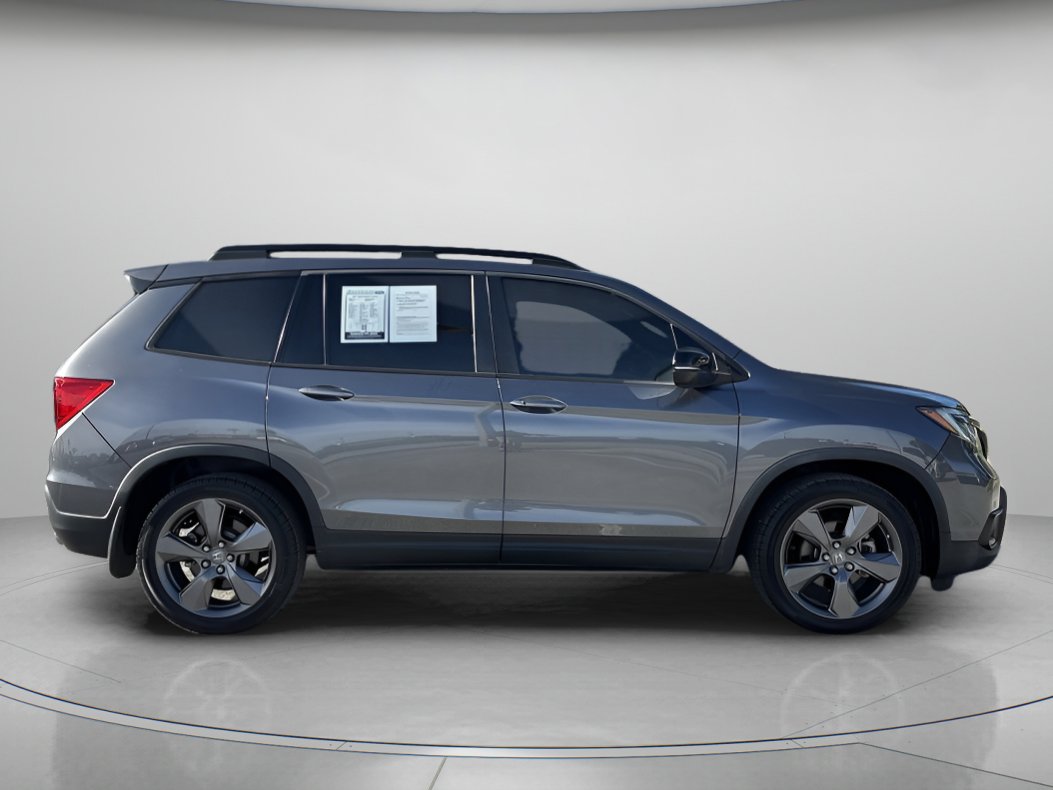 2021 Honda Passport Touring Sport photo 2