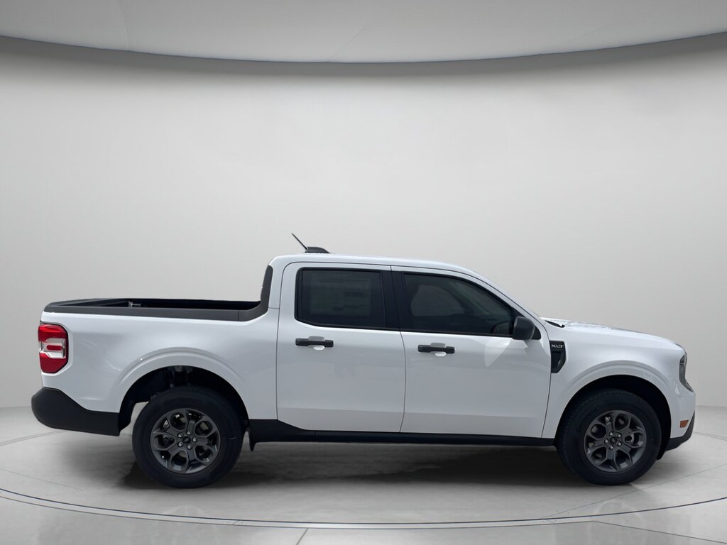 New 2026 Ford Maverick XLT Crew Cab Pickup