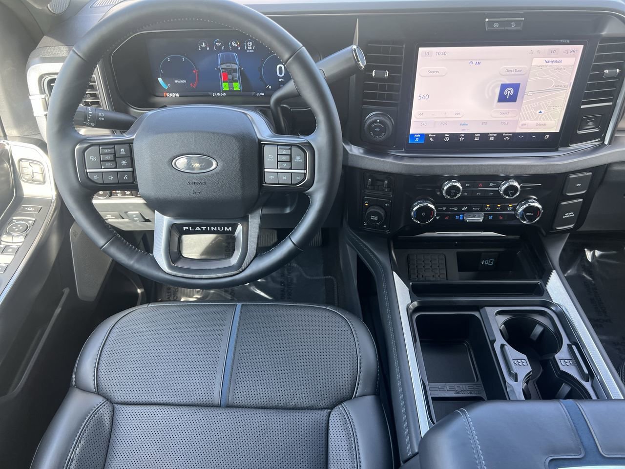2026 Ford F-250 Super Duty Platinum - Photo 16