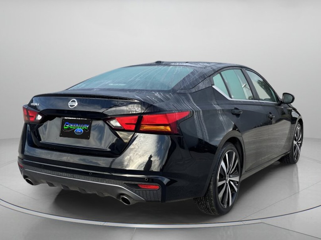 Used 2021 Nissan Altima 2.5 SR 4dr Car