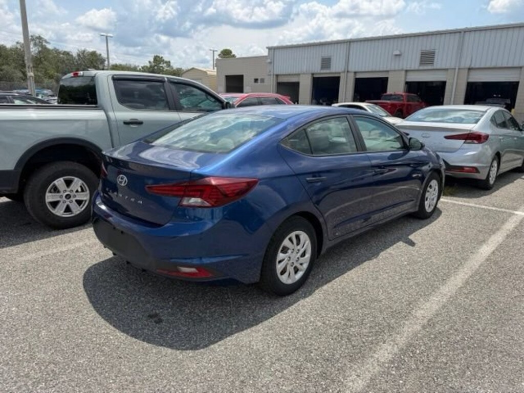 Used 2020 Hyundai Elantra SE 4dr Car