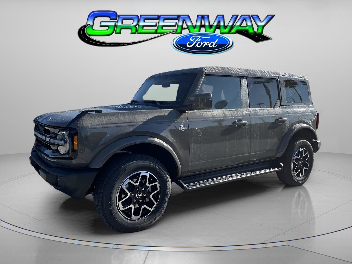 2025 Ford Bronco 4-Door Outer Banks's photo